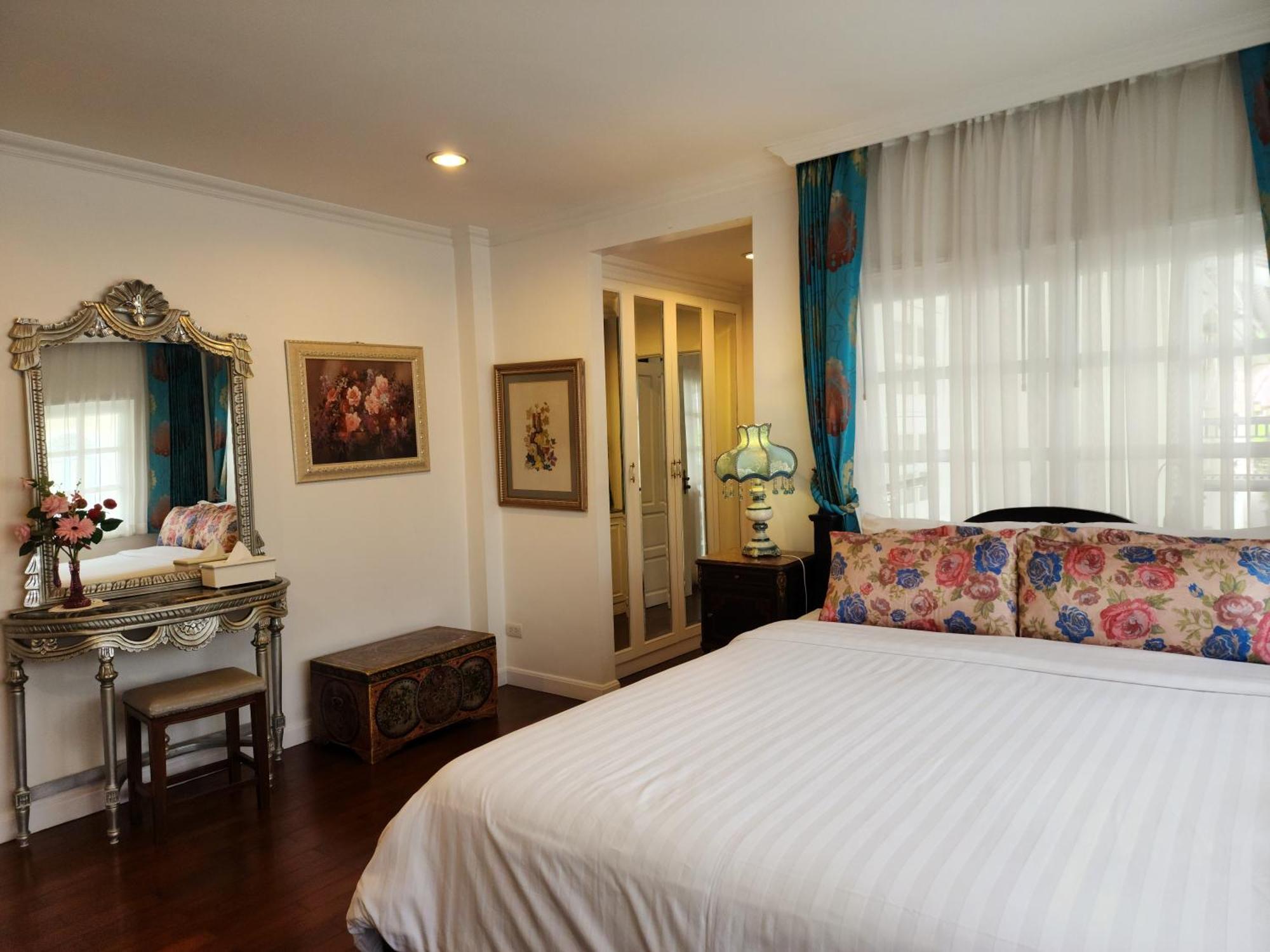 Chiangmai Singharat Road Villa Чиангмай Экстерьер фото