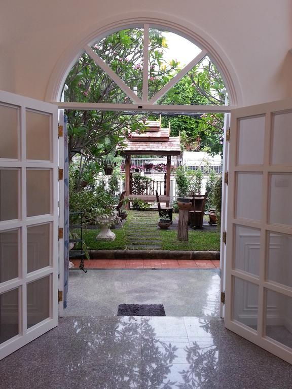 Chiangmai Singharat Road Villa Чиангмай Экстерьер фото