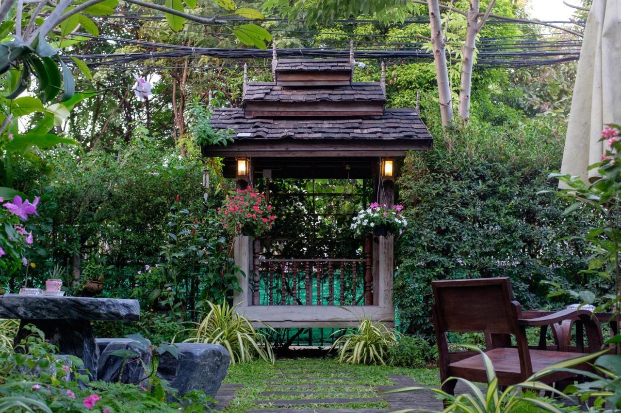 Chiangmai Singharat Road Villa Чиангмай Экстерьер фото